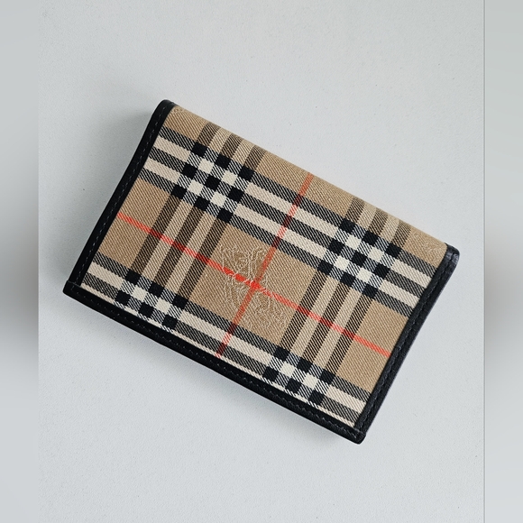 Burberry Nova Check Mini Agenda Cover/Address Book - Picture 3 of 8